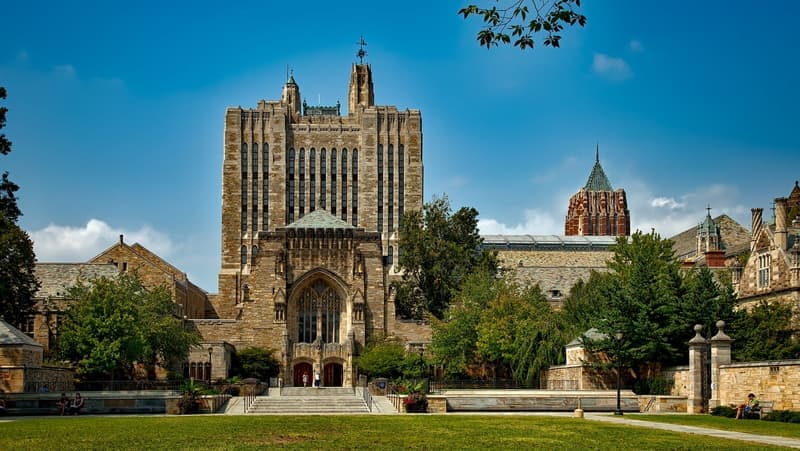 Yale's Acceptance Rate For Class of 2029 & 2030